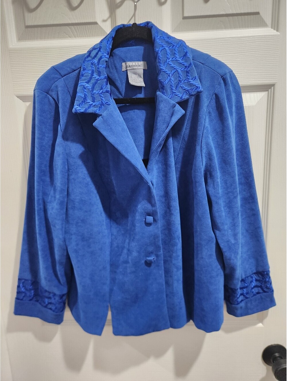 Koret Stretch Woman Petite Dress Jacket in Blue with Embroidered Collar and Cuff
